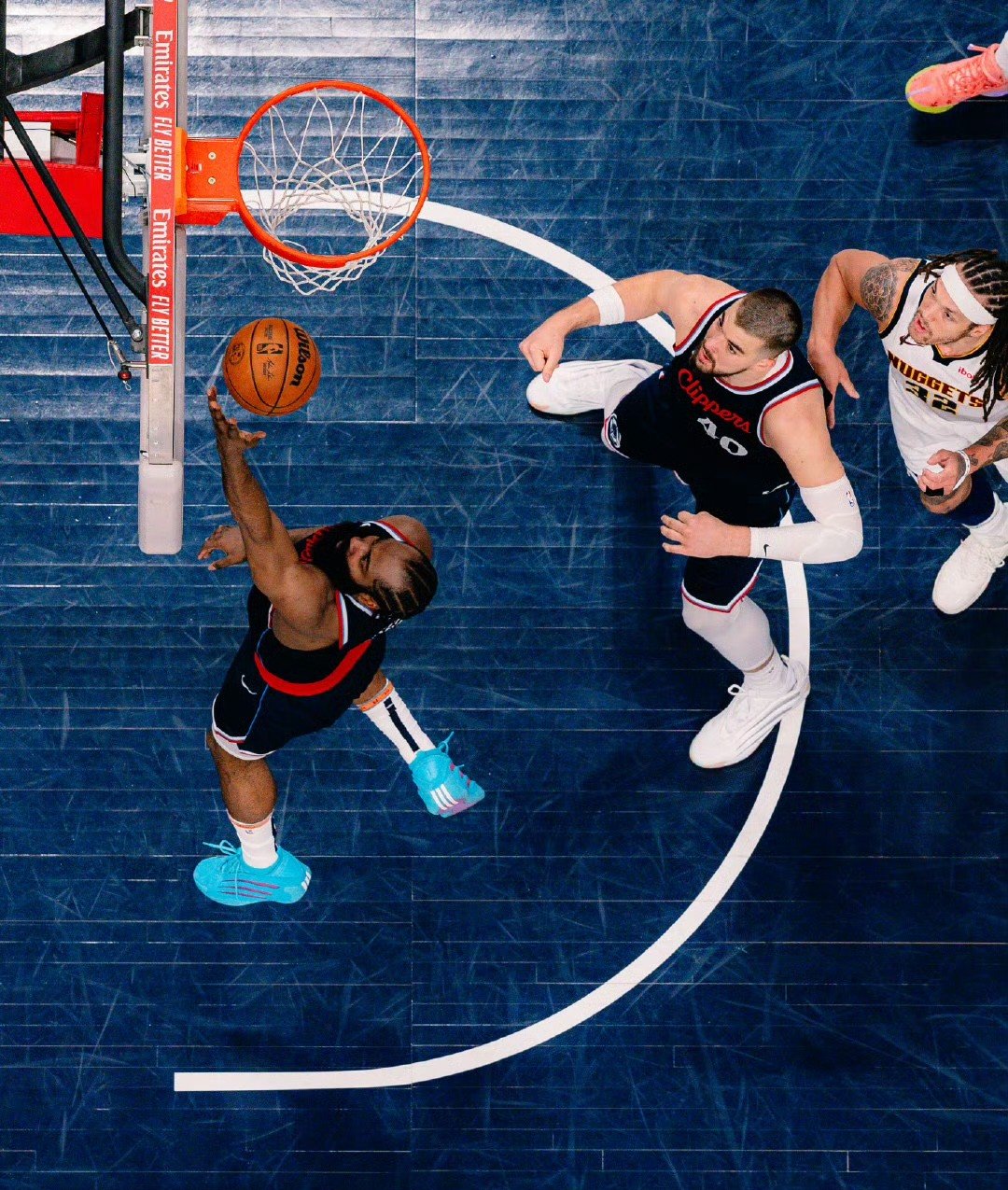 游戏模拟器下载勇士球星三分绝杀，全场观众热烈欢呼，需要知道.的简单介绍