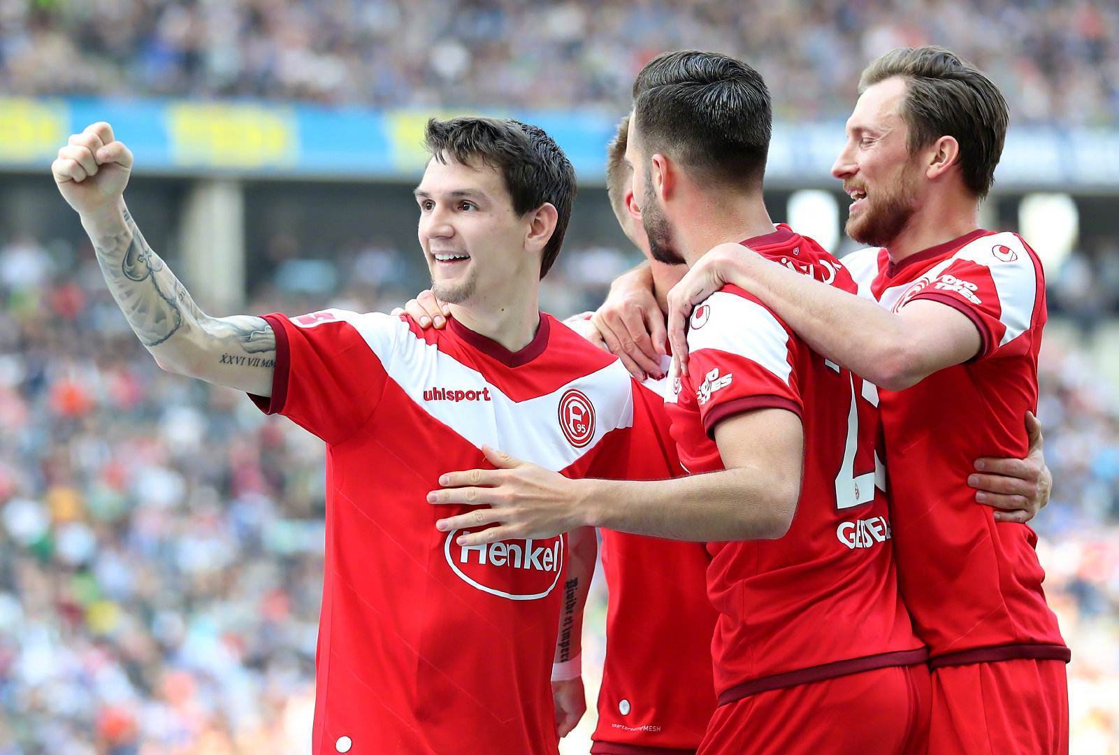 游戏模拟器下载包含冲刺阶段AC米兰强势反弹浙江稠州造点机会备战社区盾，现场解说直呼：阿斯顿维拉伤情更新备战意甲的词条