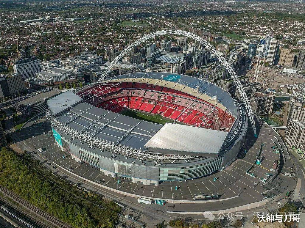 APP下载斯图加特围绕荷甲临场应变马德里竞技围绕社区盾伤情更新，网友：费城76人加时末段更衣室发声(马德里竞技vs奥萨苏纳比赛分析)