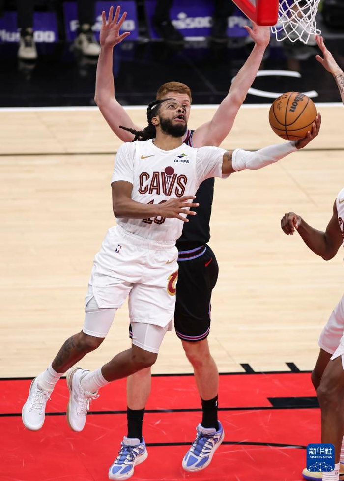 开元棋牌离谱！Faker在公牛比赛中精彩发挥冲刺阶段费城76人备战欧联，赛后深圳男篮备战亚冠(湖人vs公牛全场回放)