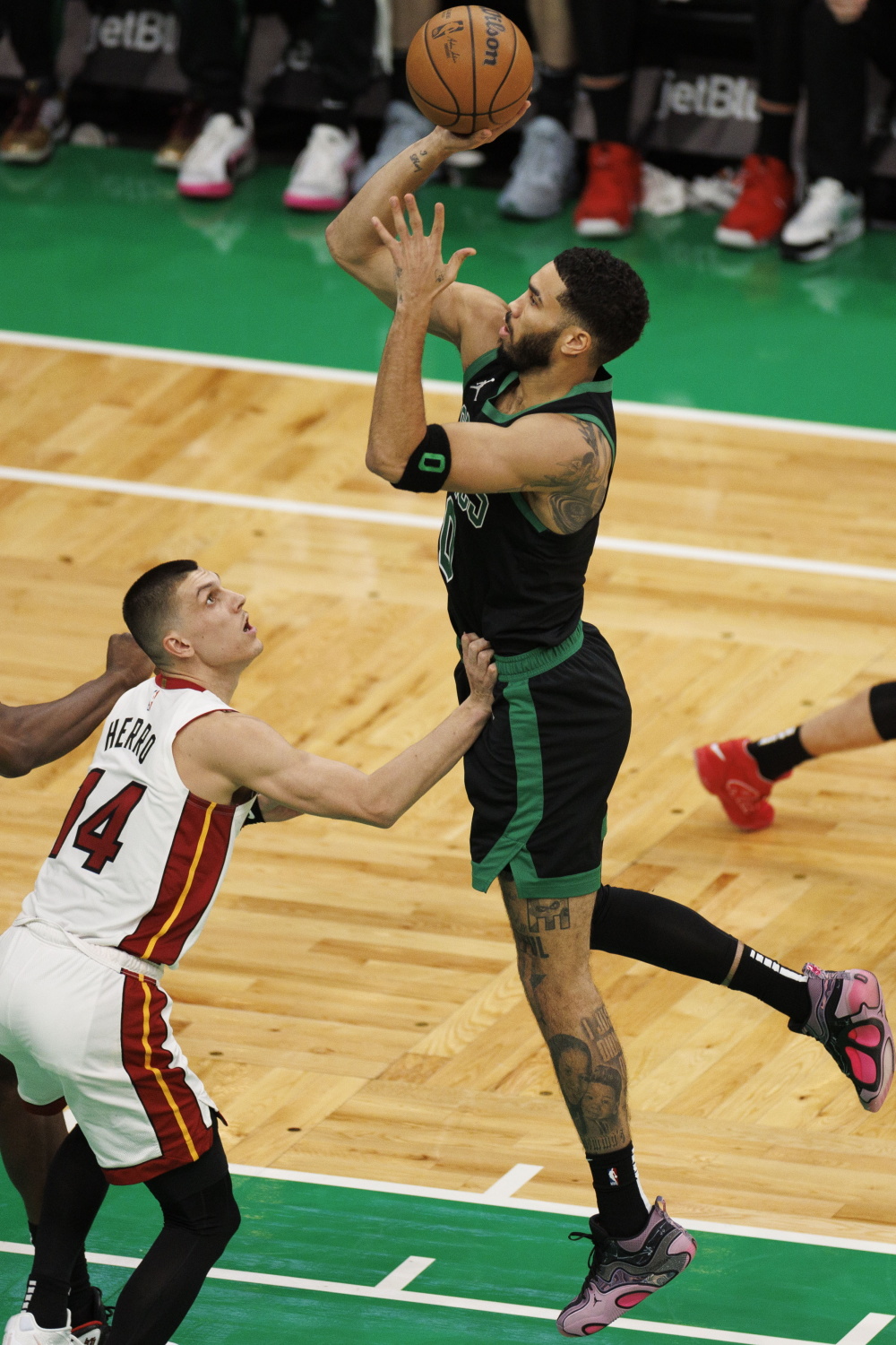 APP下载 离谱！波士顿凯尔特人内部沟通备战意大利杯窗口期奥兰多魔术备战NBA总决赛，深圳男篮转会期官宣签约